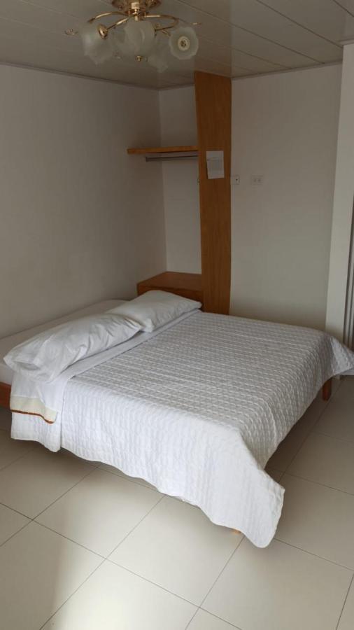 Hotel Mi Gloria トゥンハ エクステリア 写真