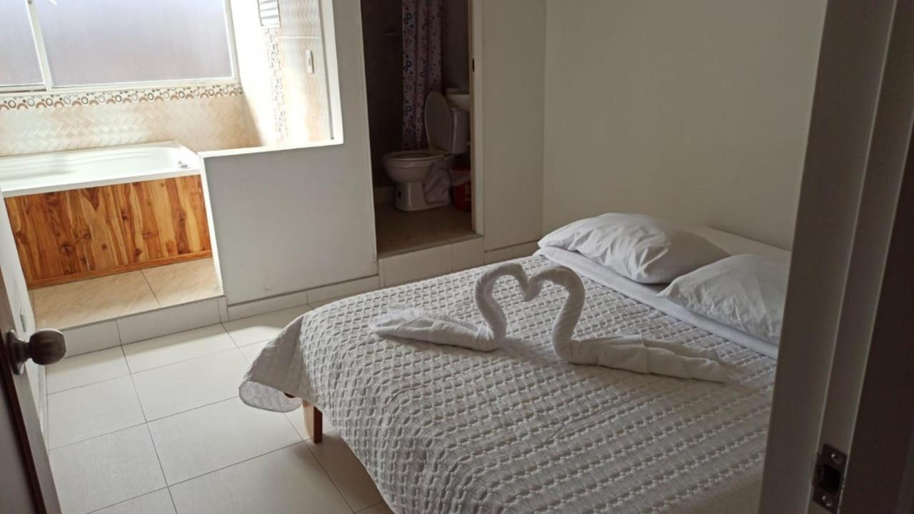 Hotel Mi Gloria トゥンハ エクステリア 写真