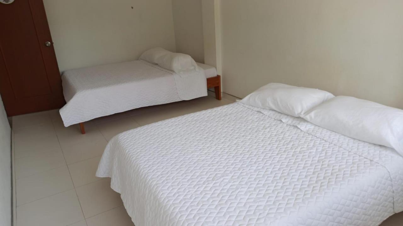 Hotel Mi Gloria トゥンハ エクステリア 写真